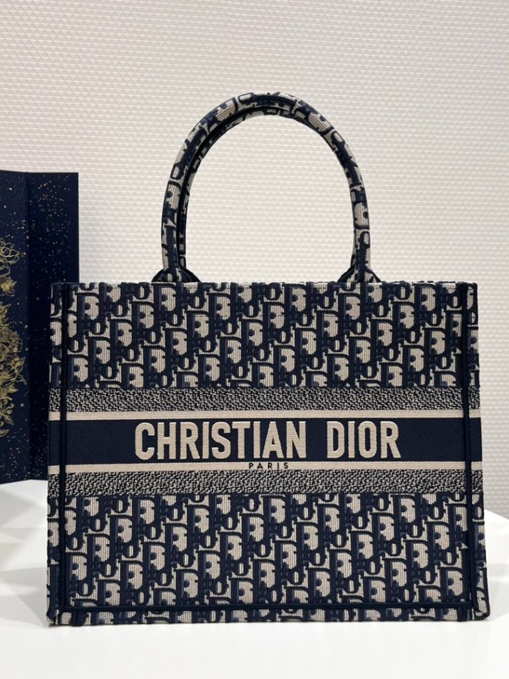 ✨Dior Book Tote Medium Bag✨